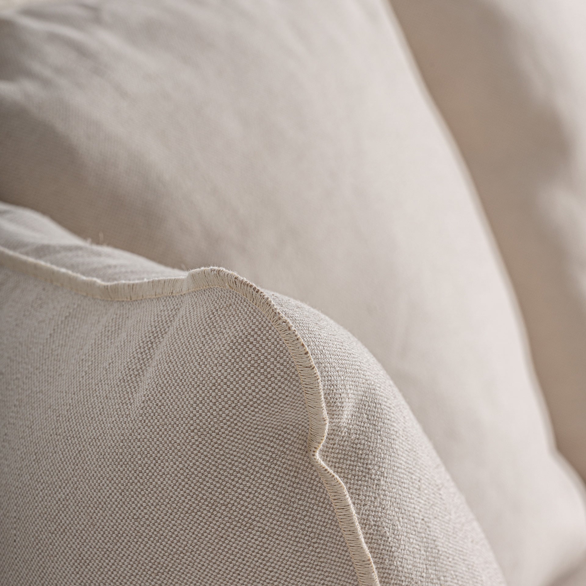 BARDNEY SOFA